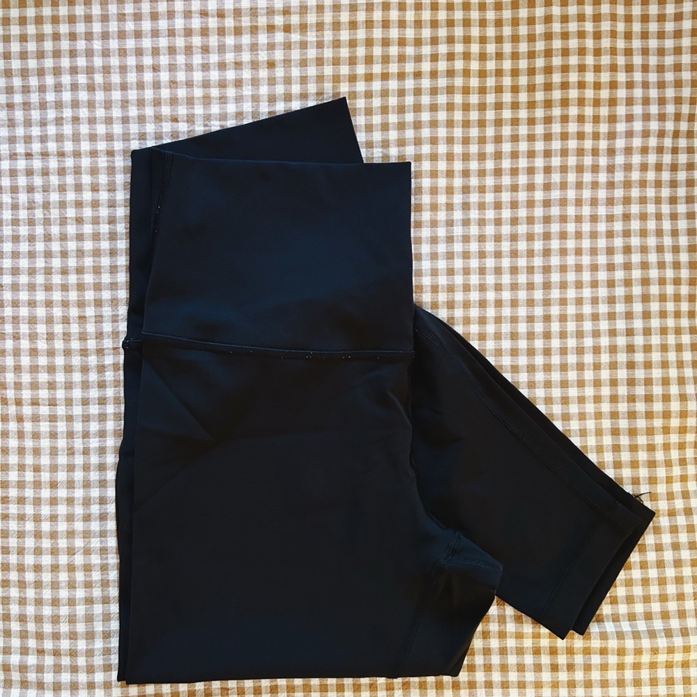 Lululemon Black Wunder Under Leggings